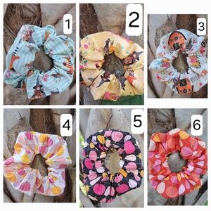 ONE Hand Crafted Cotton Scrunchie Halloween Theme Collection #1 Pumpkin Witch
